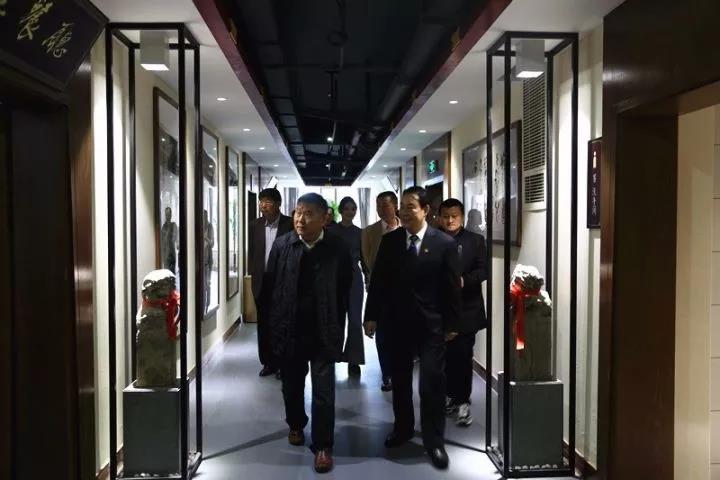 1507692991625366.jpg 1.jpg