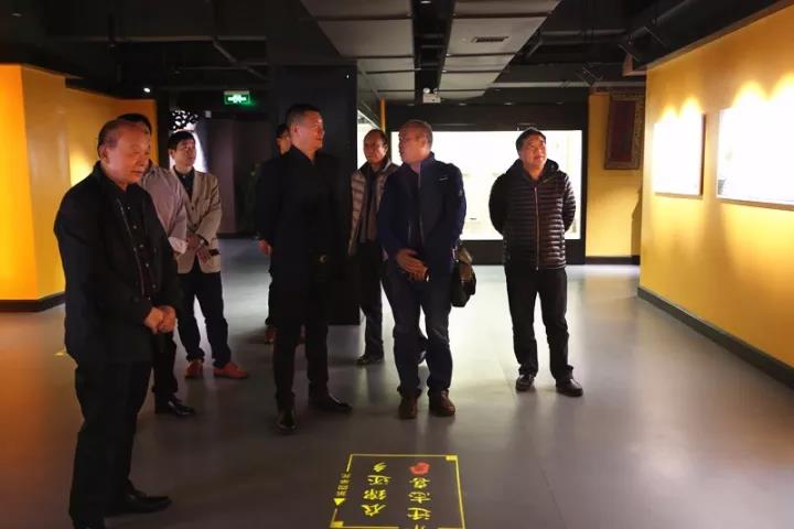 1512025407121349.jpg 2.jpg