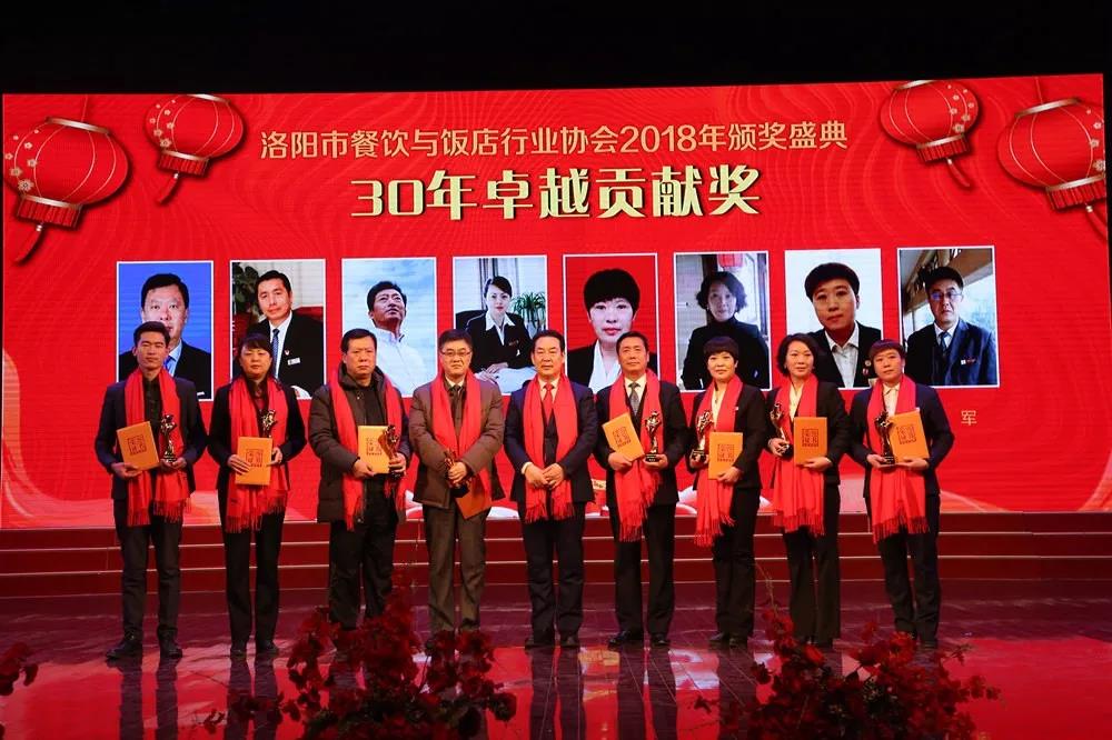 1518251044292608.jpg 12.jpg