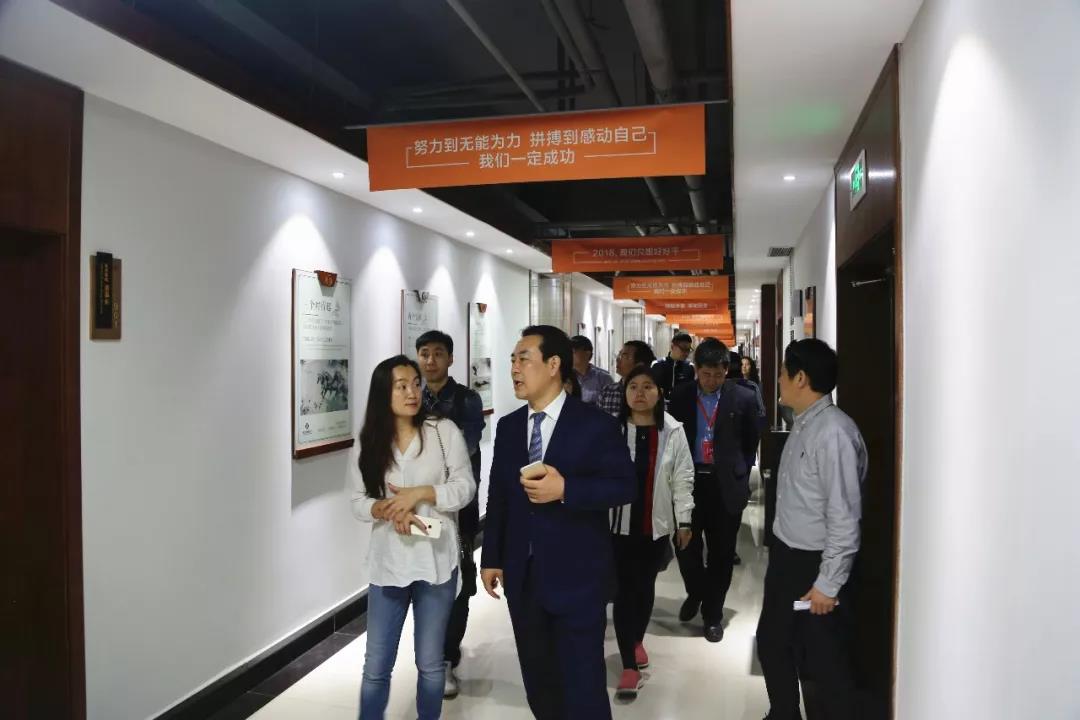 1524640043307103.jpg 11.jpg