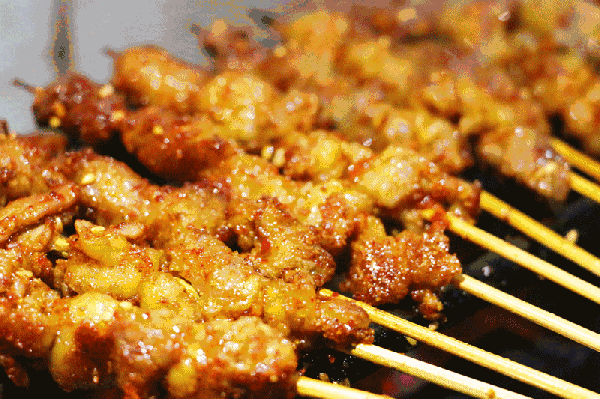 1529993604855513.gif 2.gif