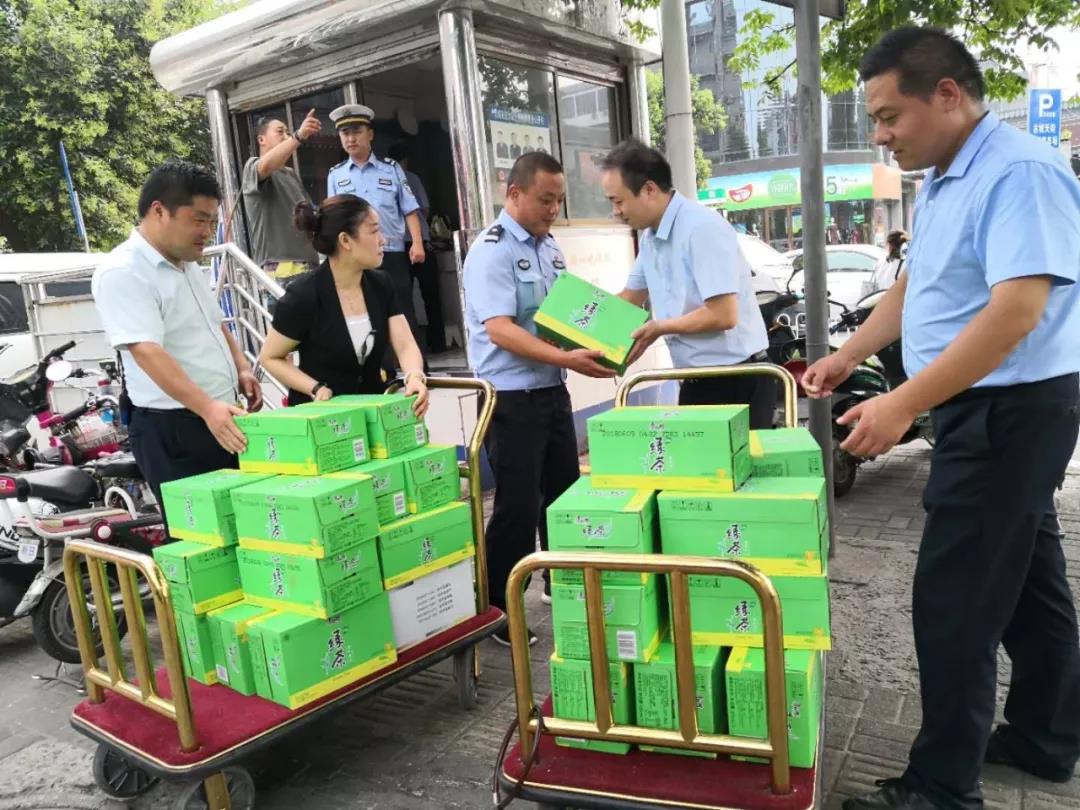 1532770857882518.jpg 2.jpg