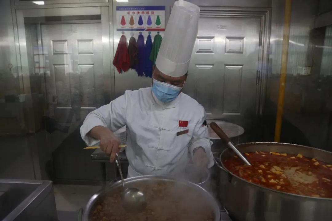 1610505903136735.jpg 640.webp (2).jpg