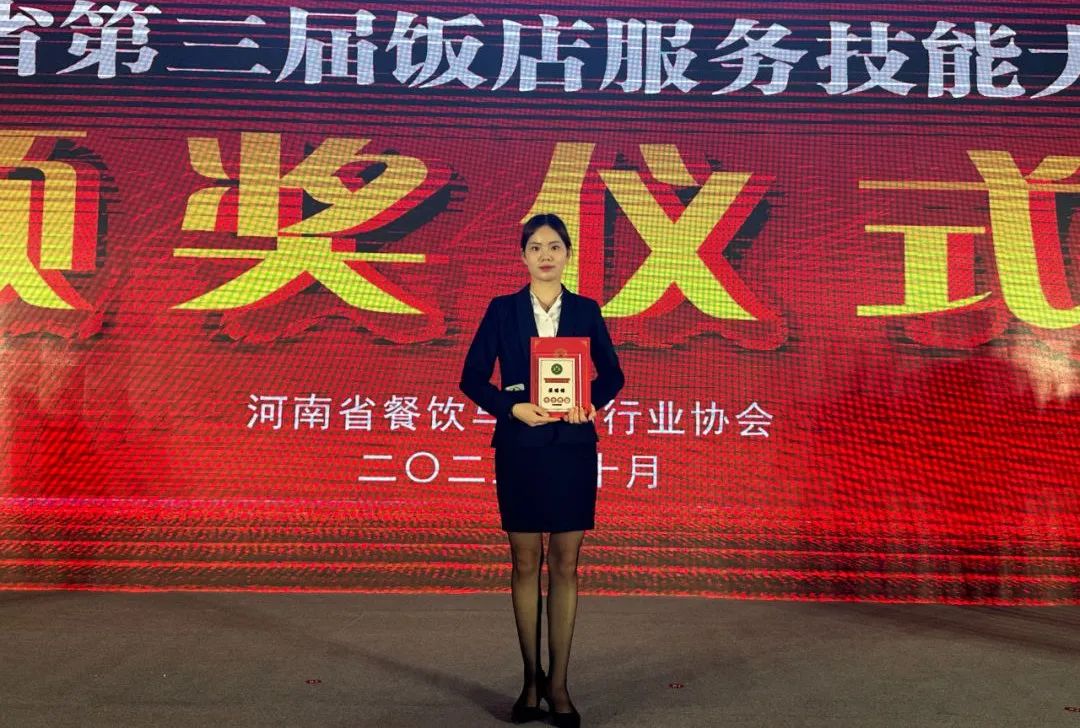 1697011580779308.jpg 4.jpg