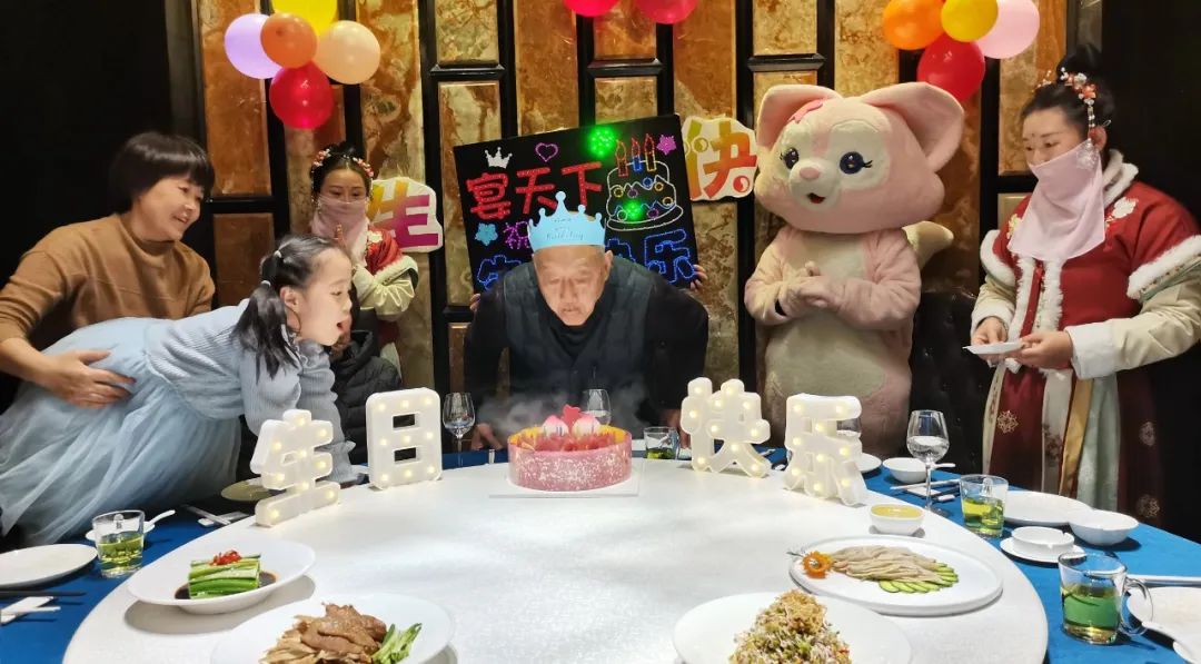 1703494280666680.jpg 37.jpg