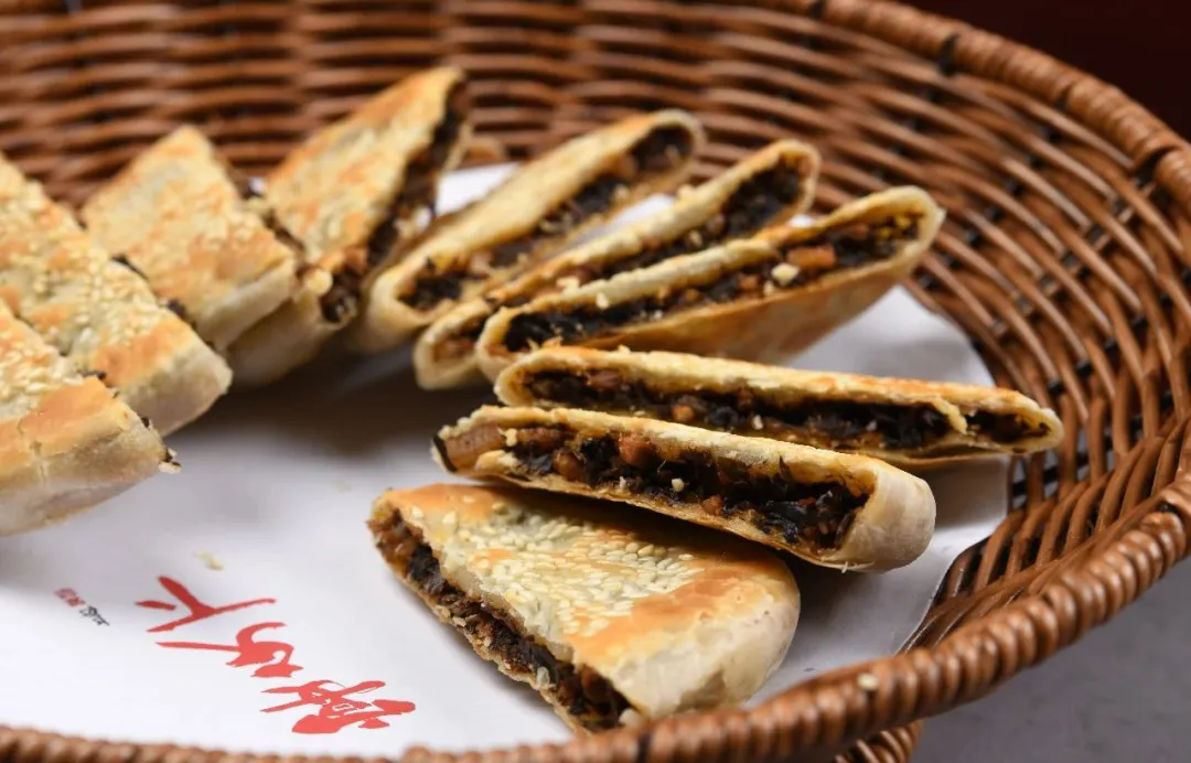 1732761080208220.png 640.webp (7).png